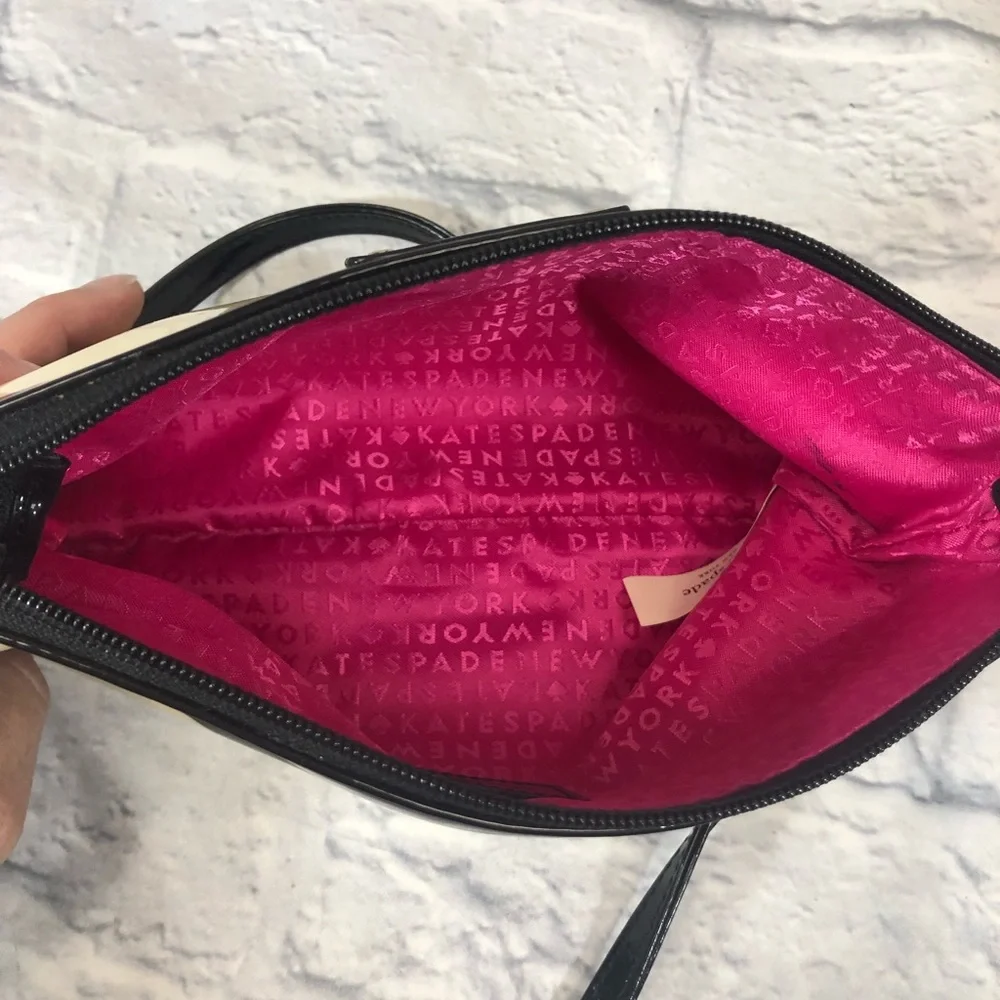 Kate Spade patent leather Striped Crossbody bag purse Pockets strap Logo